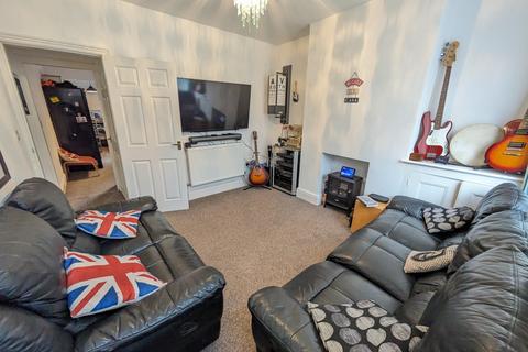 2 bedroom terraced house to rent, Stamford Street, Grantham, NG31