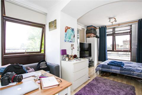 Studio to rent, Shelburne Court, 3 Carlton Drive, London, SW15