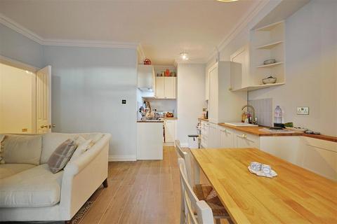 1 bedroom flat for sale, Philbeach Gardens, SW5