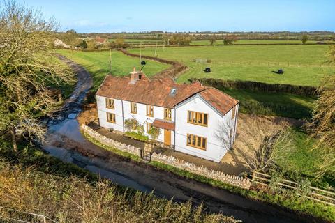 3 bedroom detached house for sale, Oldfields Lane, Earthcott Green, Alveston, Bristol, South Gloucestershire, BS35