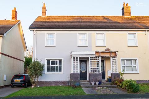 3 bedroom semi-detached house to rent, Berry Woods Avenue, Douglas