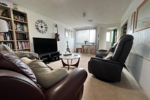 3 bedroom end of terrace house for sale, Albermarle Drive, Grove, OX12