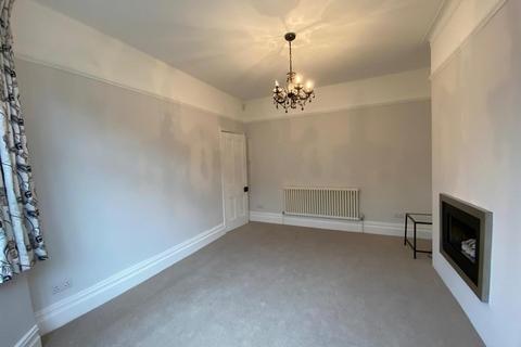 3 bedroom house to rent, Cromwell Road, Stretford, Manchester