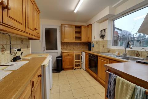 3 bedroom terraced house for sale, Featherston Road, Stevenage SG2