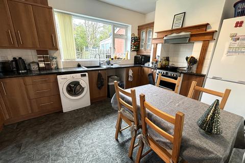 2 bedroom semi-detached house for sale, Yewdale Road, Heaviley, Heaviley