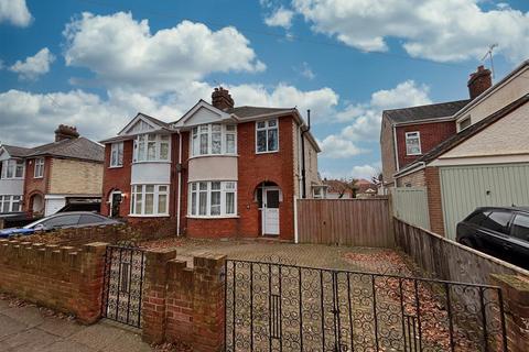 3 bedroom semi-detached house for sale, Clapgate Lane, Ipswich