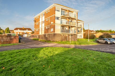 1 bedroom flat for sale, Hewett Close, Titchfield, Hampshire, PO14