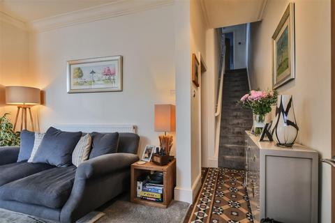 9 Cameron Grove, York, YO23 1LE