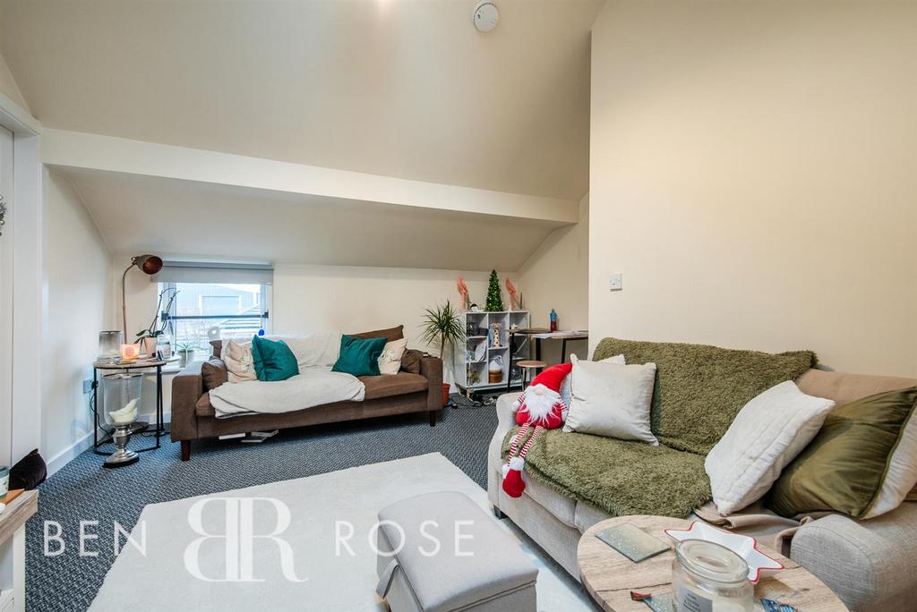 Second Floor Lounge