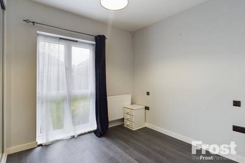 1 bedroom apartment for sale, York Way, Feltham, Middlesex, TW13