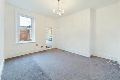 3 bedroom apartment for sale, Queen Alexandra Road, North Shields