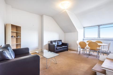 1 bedroom apartment to rent, Church Crescent London N10