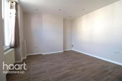2 bedroom flat to rent, Risborough Road, Maidenhead