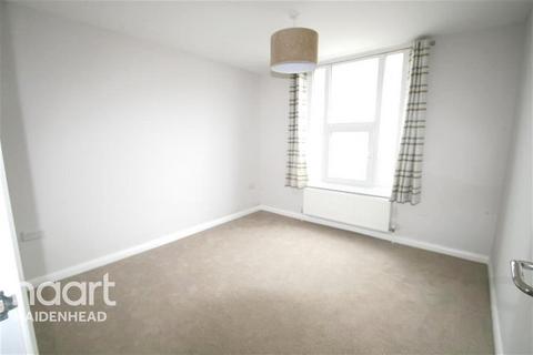 2 bedroom flat to rent, Risborough Road, Maidenhead