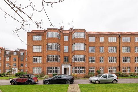 4 bedroom apartment to rent, Portsmouth Road, London, SW15