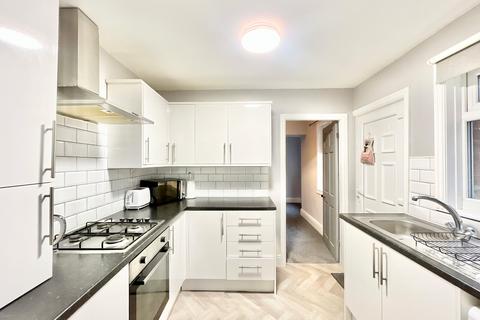 3 bedroom apartment for sale, Claremont Road, Spital Tongues, NE2