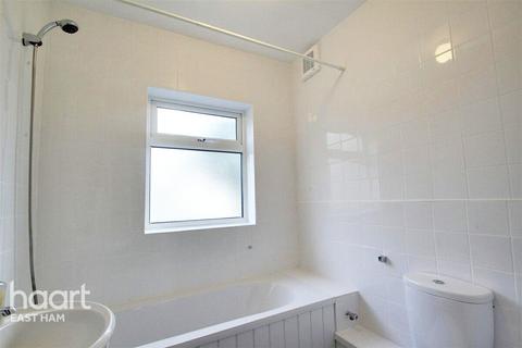 3 bedroom terraced house to rent, Landseer Avenue, LONDON