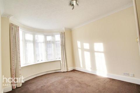 3 bedroom terraced house to rent, Landseer Avenue, LONDON