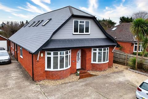 4 bedroom detached house to rent, Northfield Road, Ringwood, Hampshire, BH24