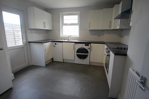 1 bedroom flat to rent, Thorold Road, Ilford