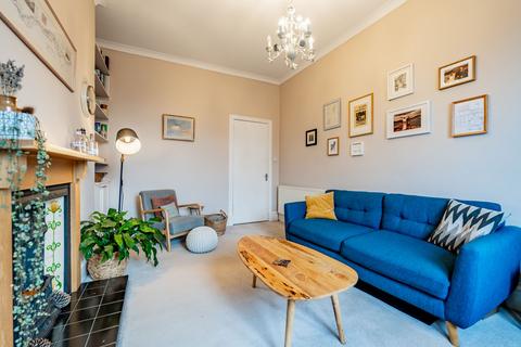 2 bedroom flat for sale, 32 Minard Road, Flat 3/3, Shawlands, Glasgow, G41 2HW