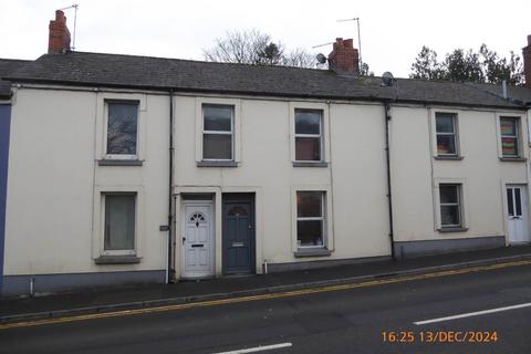 2 bedroom terraced house to rent, Carmarthen, ,