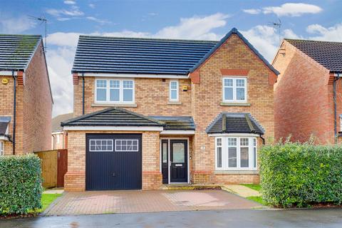 4 bedroom detached house for sale, Lovesey Avenue, Hucknall NG15