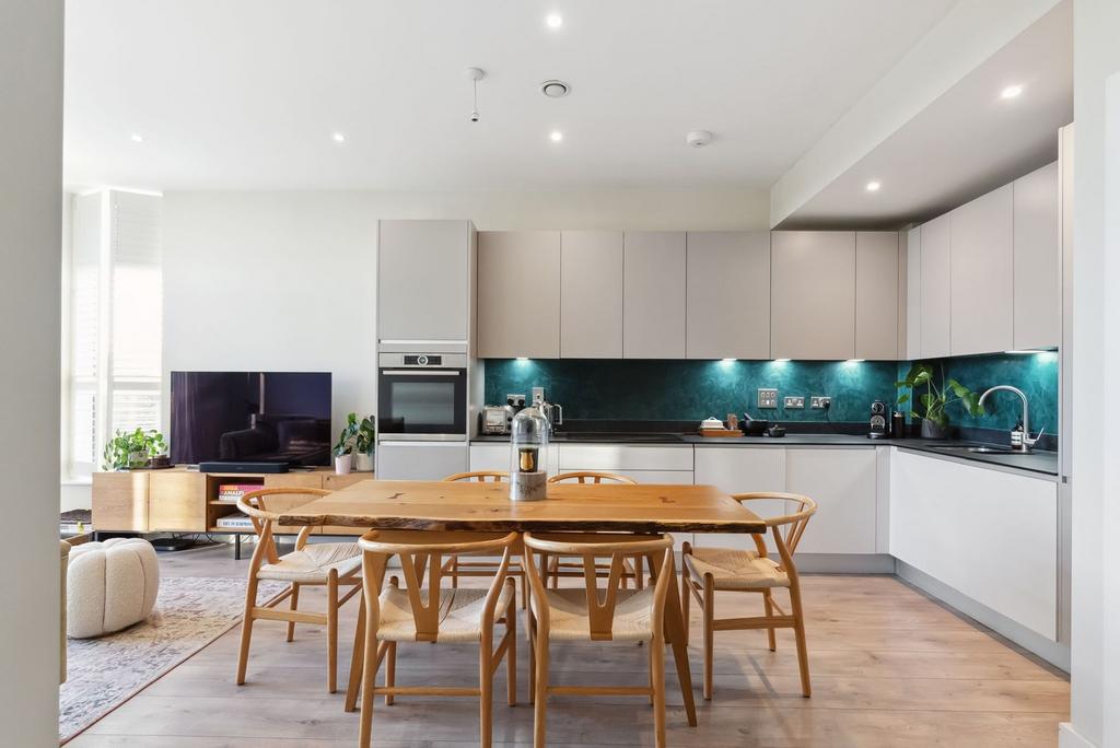 Kitchen/Living area