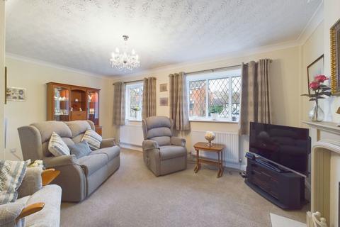 3 bedroom detached house for sale, Pine Grove, Ormskirk, L39 2YS