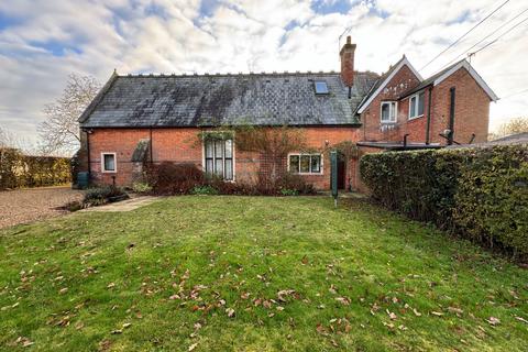 3 bedroom semi-detached house for sale, The Heywood, Diss, IP22 5TB