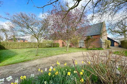 3 bedroom semi-detached house for sale, The Heywood, Diss
