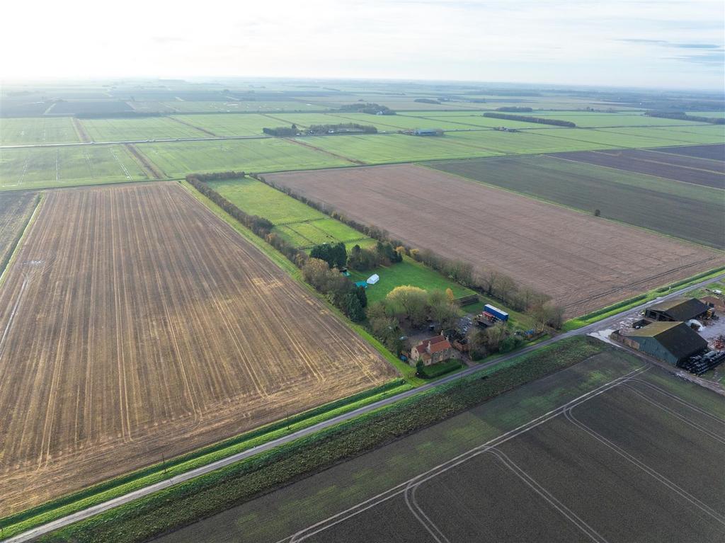 Drone   Willow Farm, LN10 6 XN 5.jpg