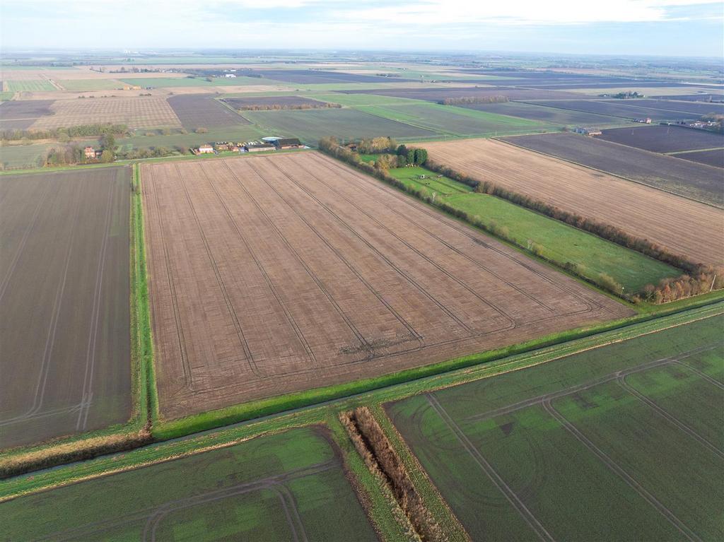 Drone   Willow Farm, LN10 6 XN 13 lot 2.jpg