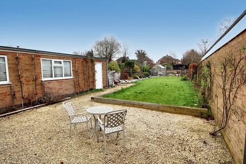 3 bedroom detached bungalow for sale, Glen Rise, Leicester LE2