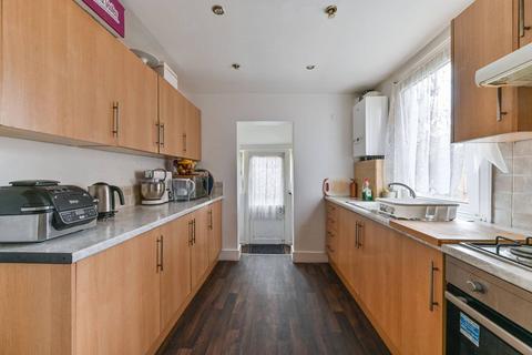 3 bedroom terraced house to rent, Sumner Road, Central Croydon, Croydon, CR0