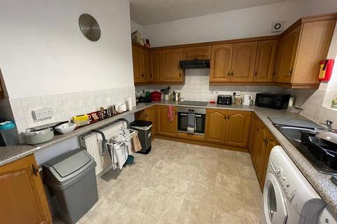 6 bedroom house to rent, Beaumont Road, Plymouth PL4