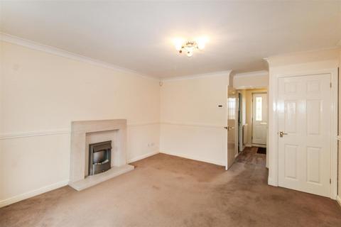 2 bedroom townhouse to rent, Stead Hill Way, Bradford BD10