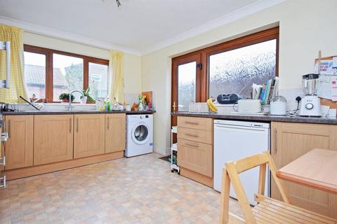 4 bedroom detached house for sale, Sussex Gardens, Herne Bay