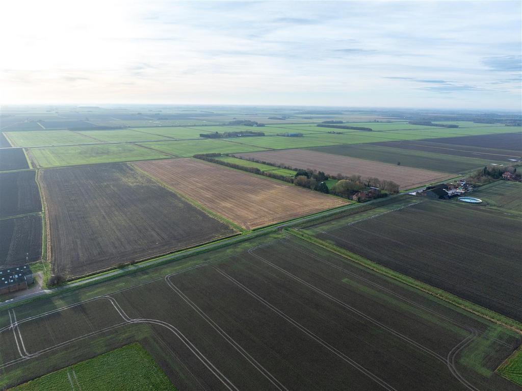 Drone   Willow Farm, LN10 6 XN 1.jpg