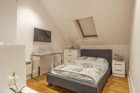 3 bedroom apartment to rent, Chaucer Building, Newcastle Upon Tyne NE1
