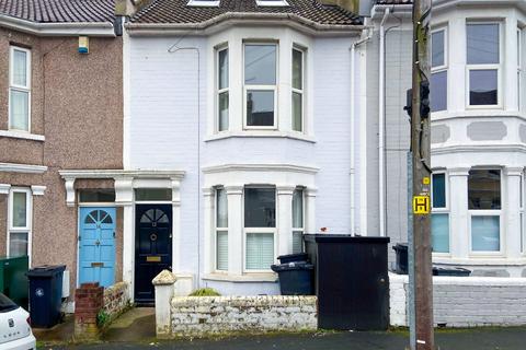 4 bedroom house to rent, Hall Street, Bristol BS3