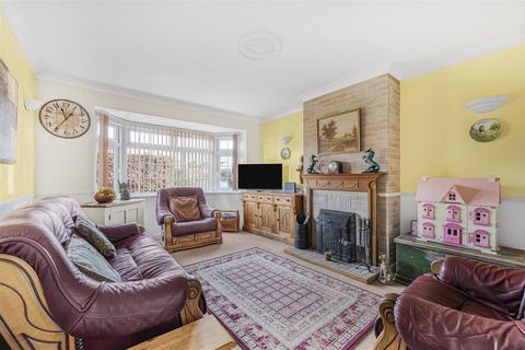 2 bedroom detached bungalow for sale, Chyngton Gardens, SEAFORD