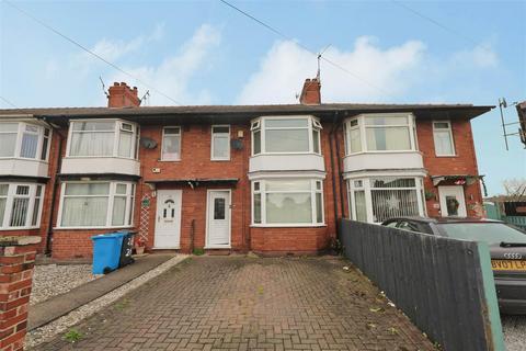 3 bedroom terraced house for sale, Louis Drive, Hull