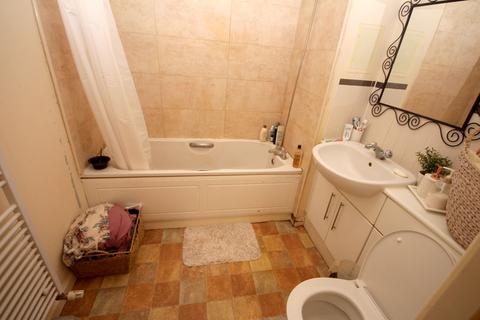 2 bedroom flat for sale, Stanley Road, South Harrow HA2