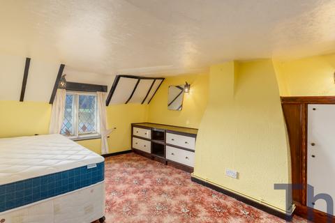 3 bedroom cottage for sale, West Street, Ventnor PO38