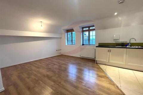 2 bedroom flat to rent, Loughborough Road, Leicester LE4