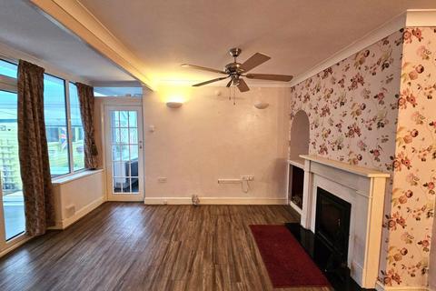 2 bedroom bungalow to rent, Foads Lane Cliffsend Ramsgate