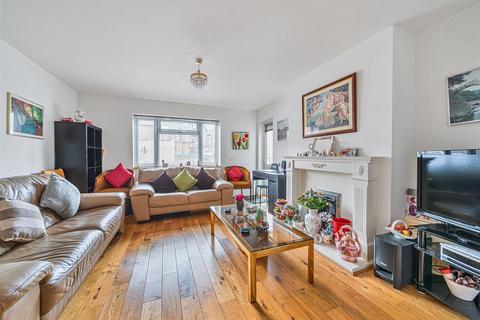 3 bedroom apartment for sale, St. Pauls Avenue, London, NW2