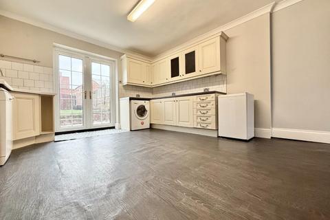 3 bedroom house for sale, Station Road, Ryhill, Wakefield