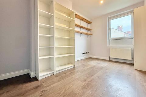 112 Station Road, Ryhill, Wakefield, WF4 2BZ